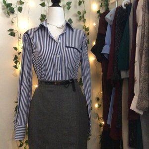 🍑 Blue Pinstripe Zara Button Up Top